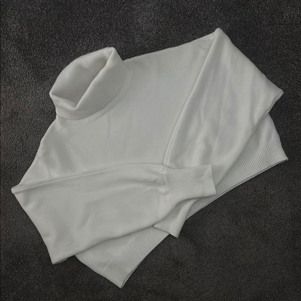 Forever 21 White Turtleneck Sweater